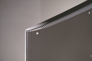 Detailansicht des Lamellen-Looks vom Samsung SUHD TV JS9000